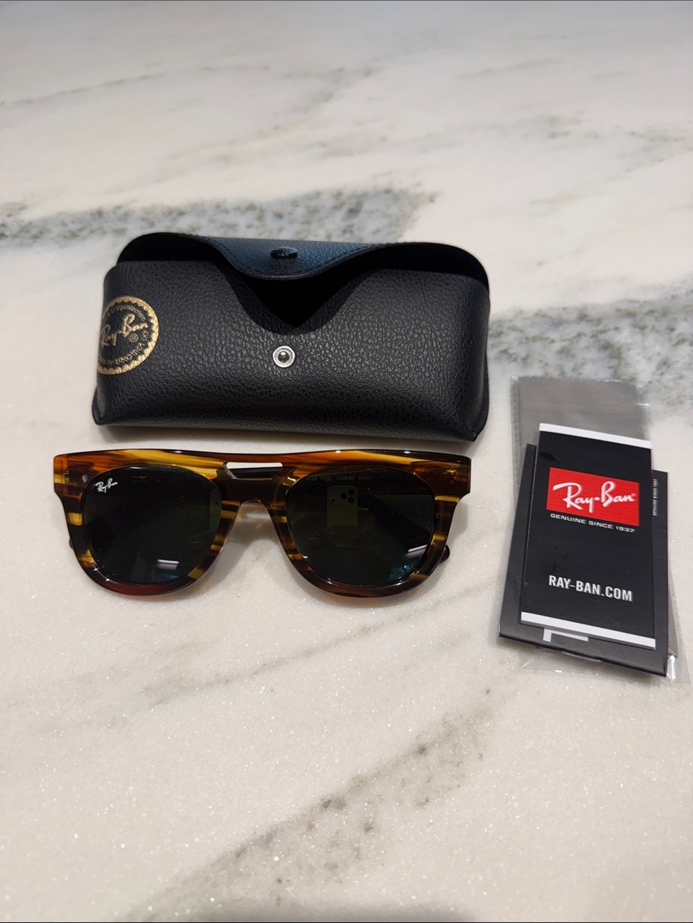 Ray-Ban Phil RB4426 - Striped Havana frame
